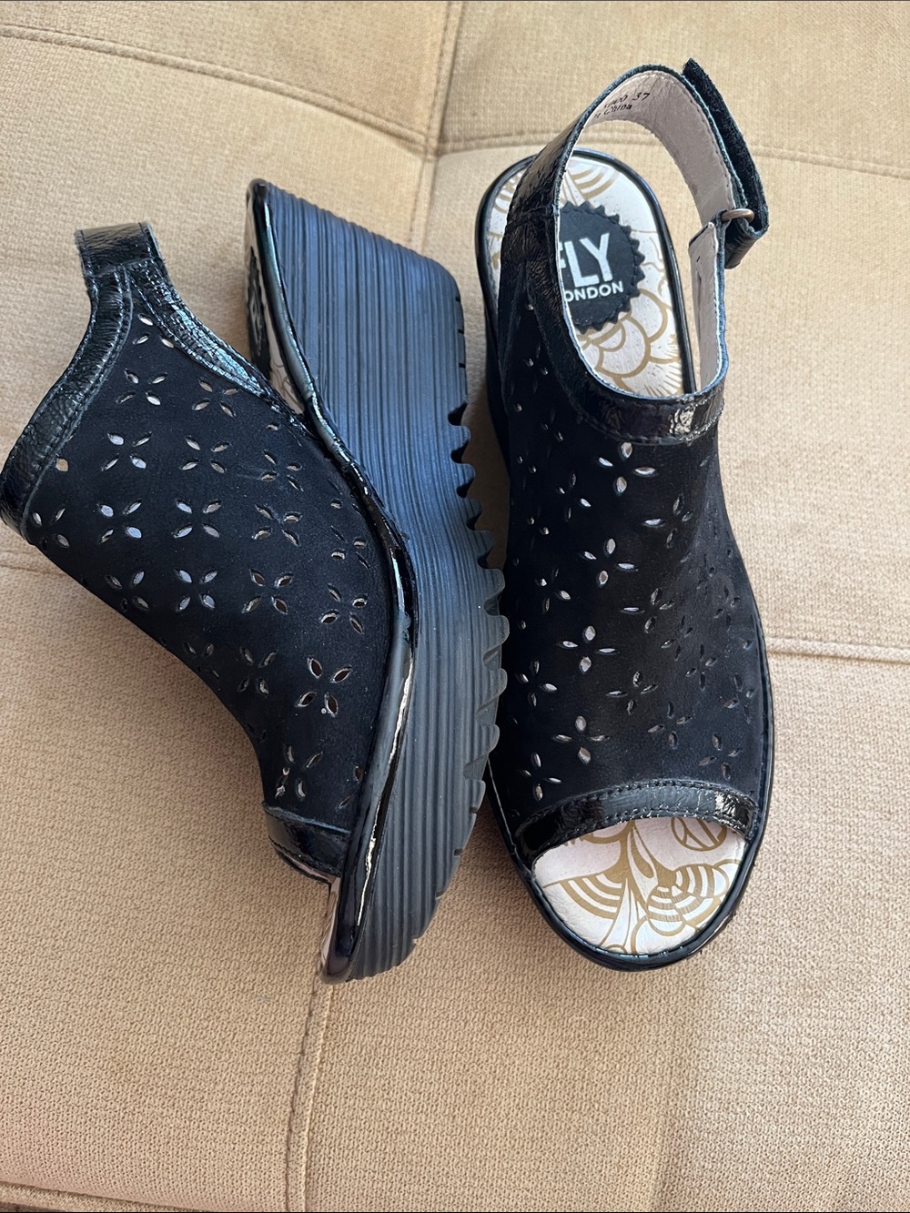 Fly London Yile Black Perforated Suede Wedge Sandals eu 37 us 6.5